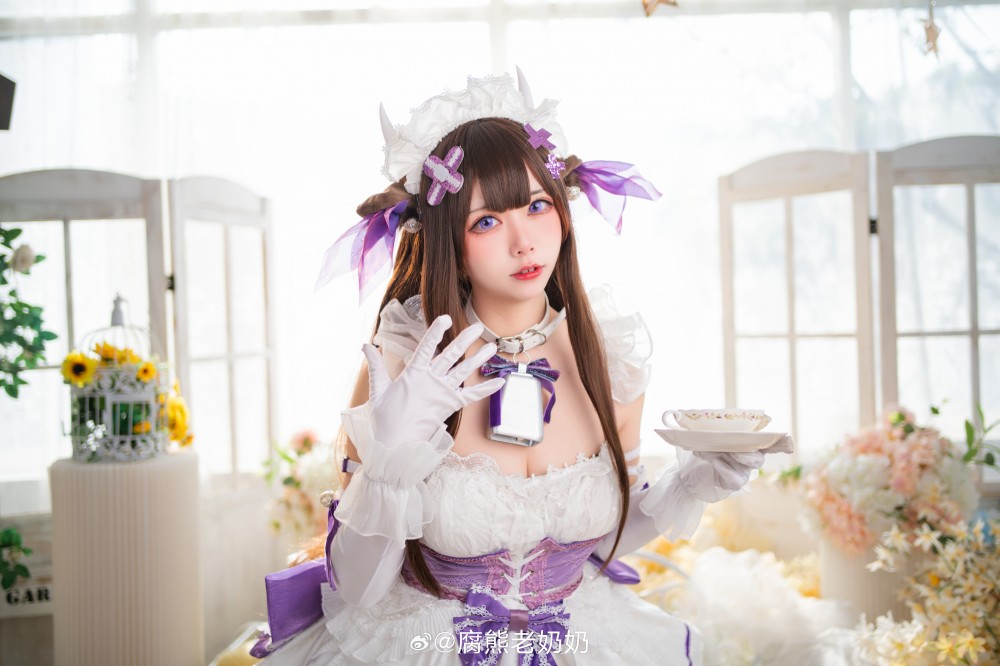 cosplay 是谁的小女仆，赶紧领回家  碧蓝航线 樫野牛牛同人女仆@腐熊老奶奶