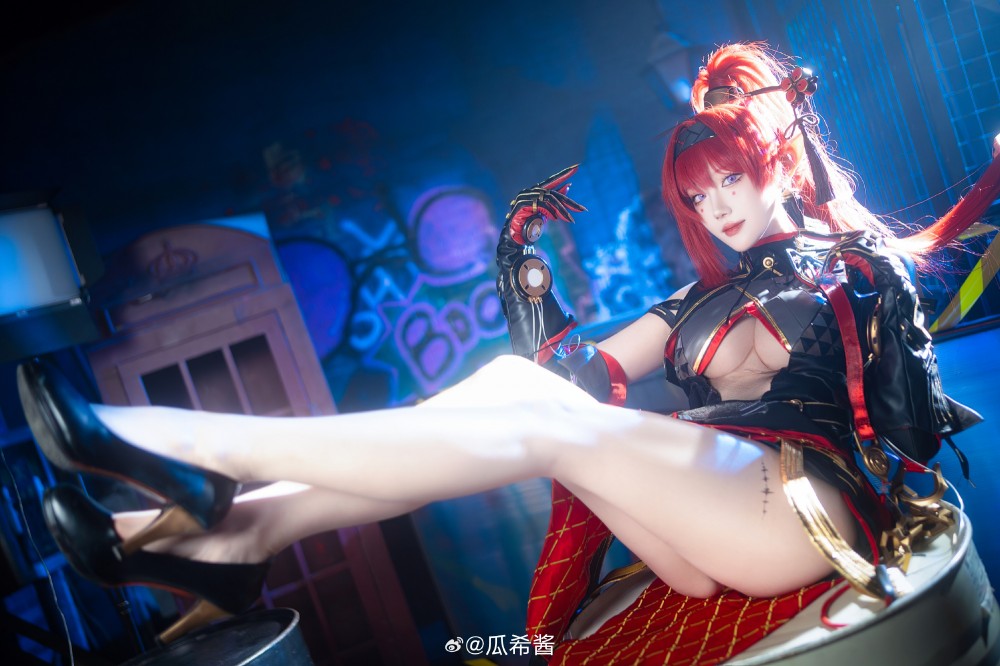 COSPLAY 为了对抗那些无处不在的罪恶…… 鸣潮 吟霖@瓜希酱