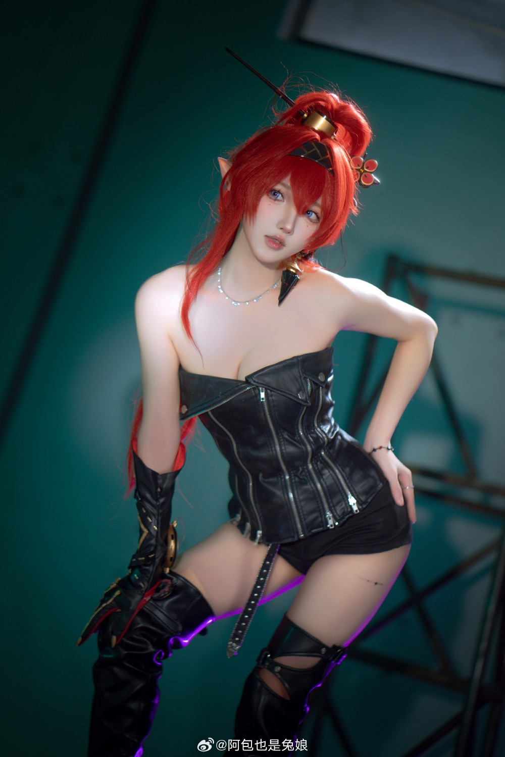 COSPLAY 有着成熟和魅惑感的少女！ 鸣潮 吟霖@阿包也是兔娘